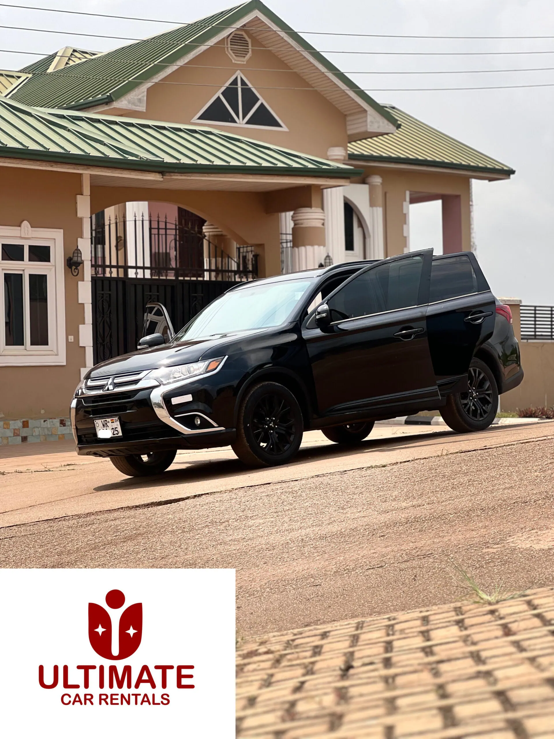 Black Mitsubishi Outlander front view